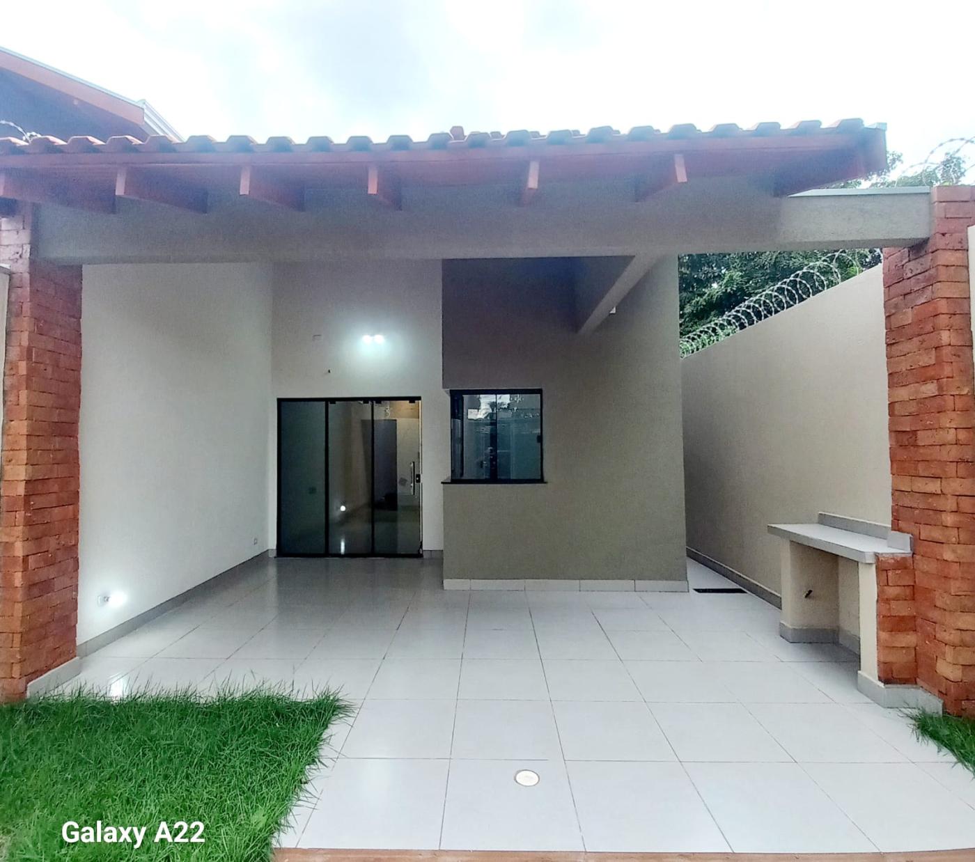 Casa à venda com 2 quartos, 180m² - Foto 1