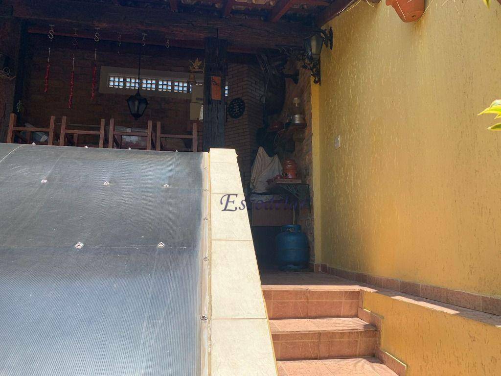 Sobrado à venda com 4 quartos, 380m² - Foto 32