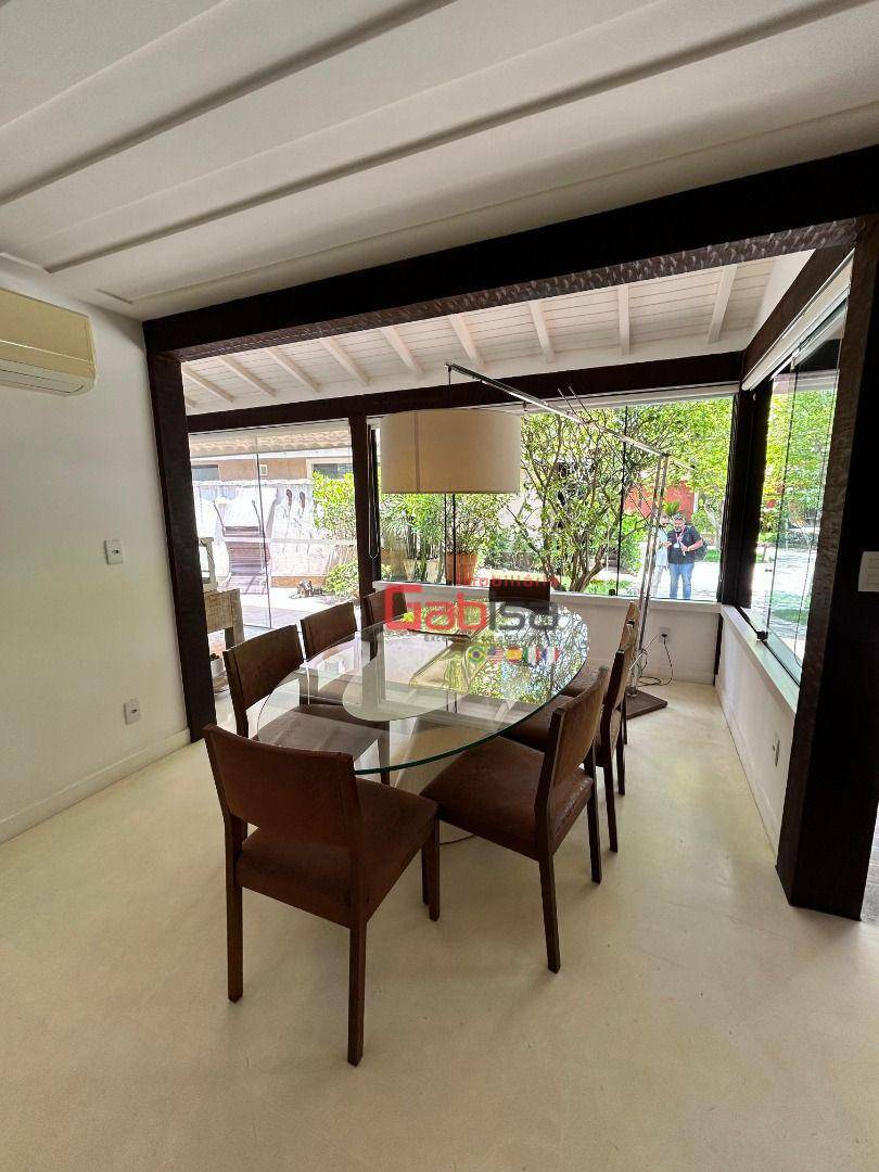 Casa de Condomínio à venda com 4 quartos, 220m² - Foto 27