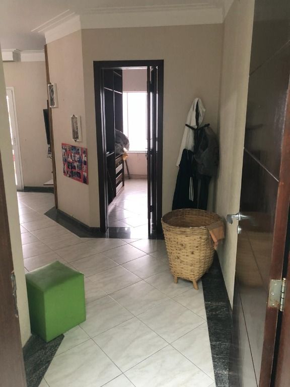 Sobrado à venda com 4 quartos, 534m² - Foto 31