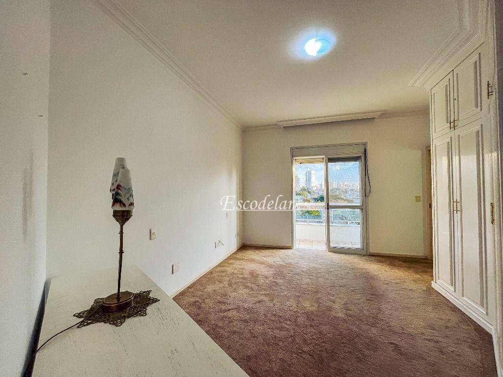 Sobrado à venda com 4 quartos, 534m² - Foto 55