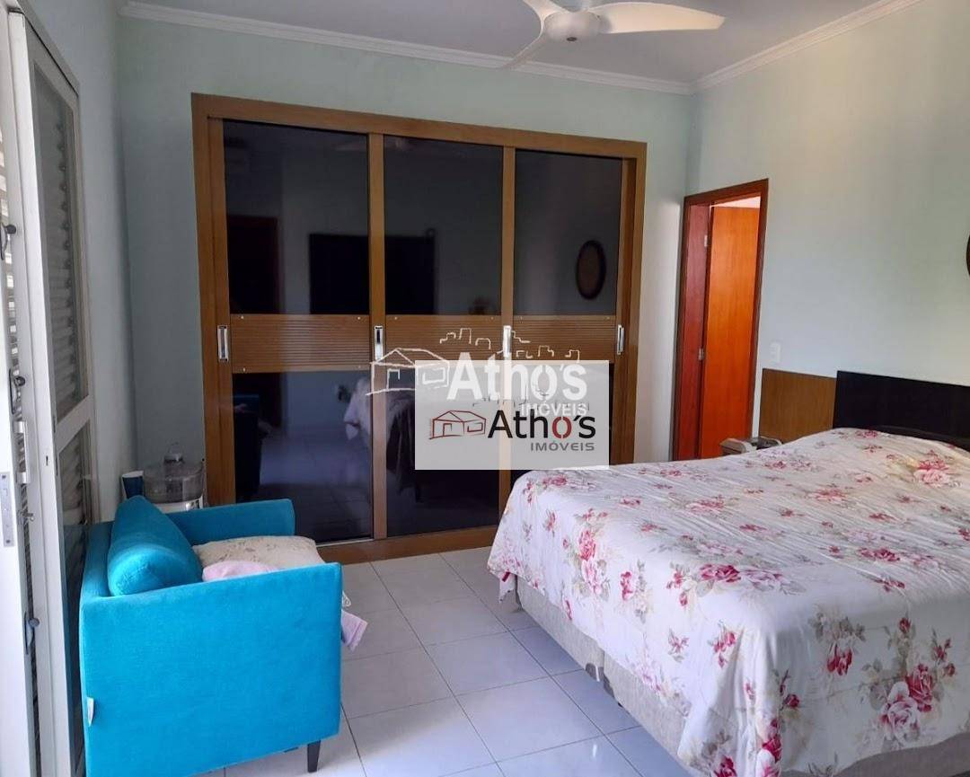 Sobrado à venda com 4 quartos, 180m² - Foto 14