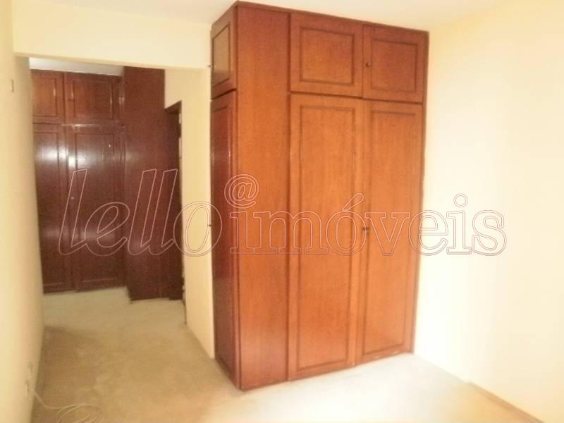 Apartamento para alugar com 3 quartos, 130m² - Foto 14