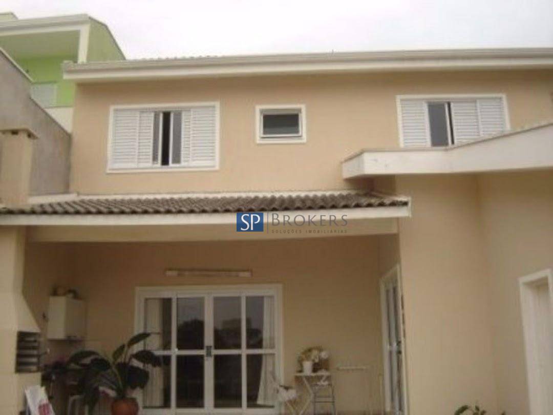 Casa de Condomínio à venda com 4 quartos, 250m² - Foto 1