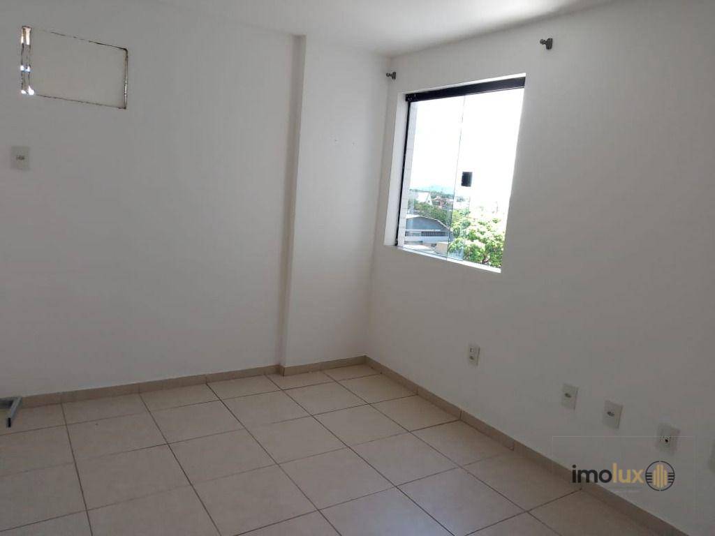 Apartamento para alugar com 2 quartos, 70m² - Foto 15