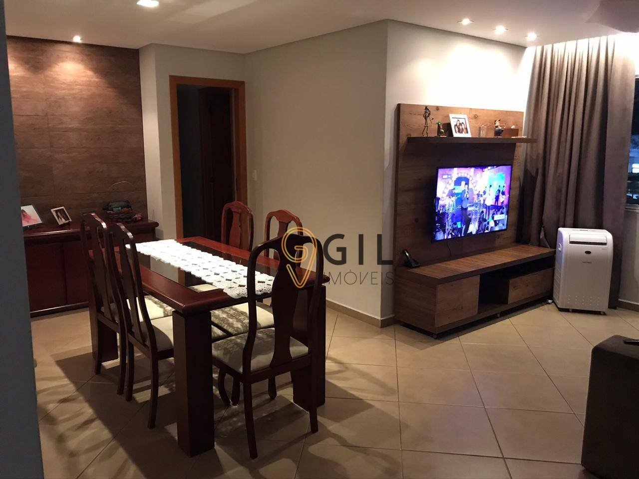 Apartamento à venda com 3 quartos, 94m² - Foto 1