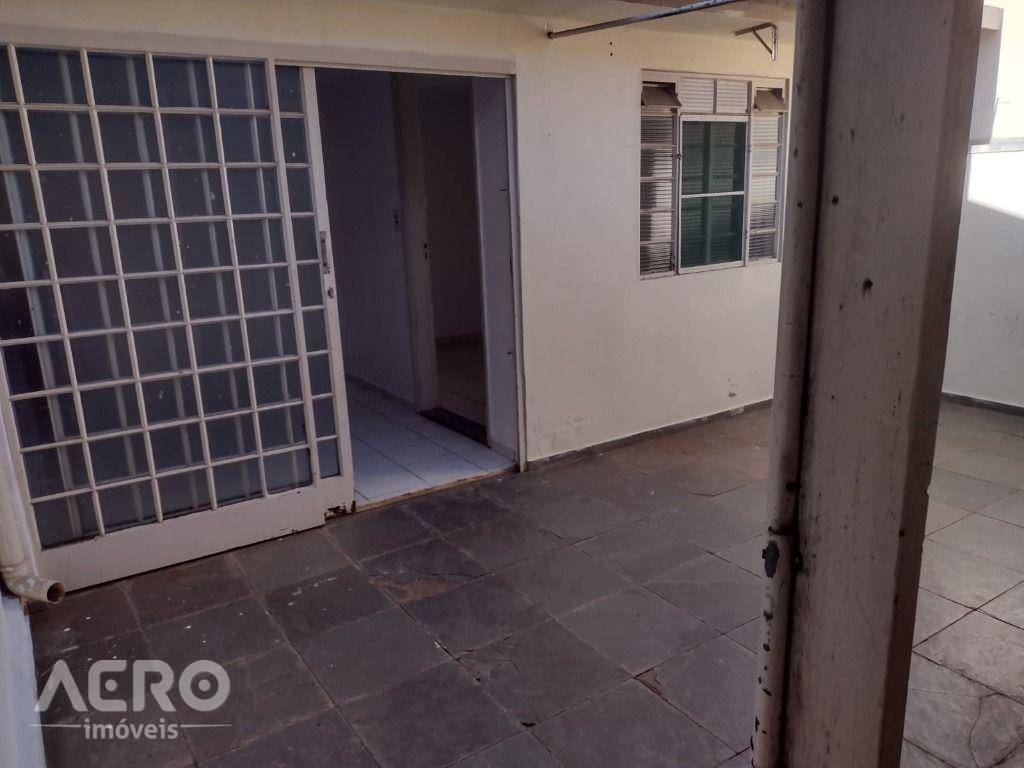 Casa à venda com 3 quartos, 150m² - Foto 10