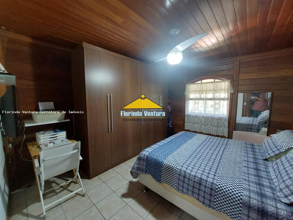 Casa de Condomínio à venda com 4 quartos, 240m² - Foto 26