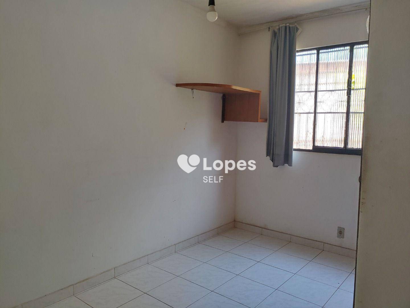 Casa à venda com 3 quartos, 107m² - Foto 4