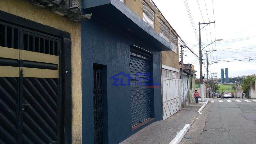 Sobrado à venda com 4 quartos, 280m² - Foto 1