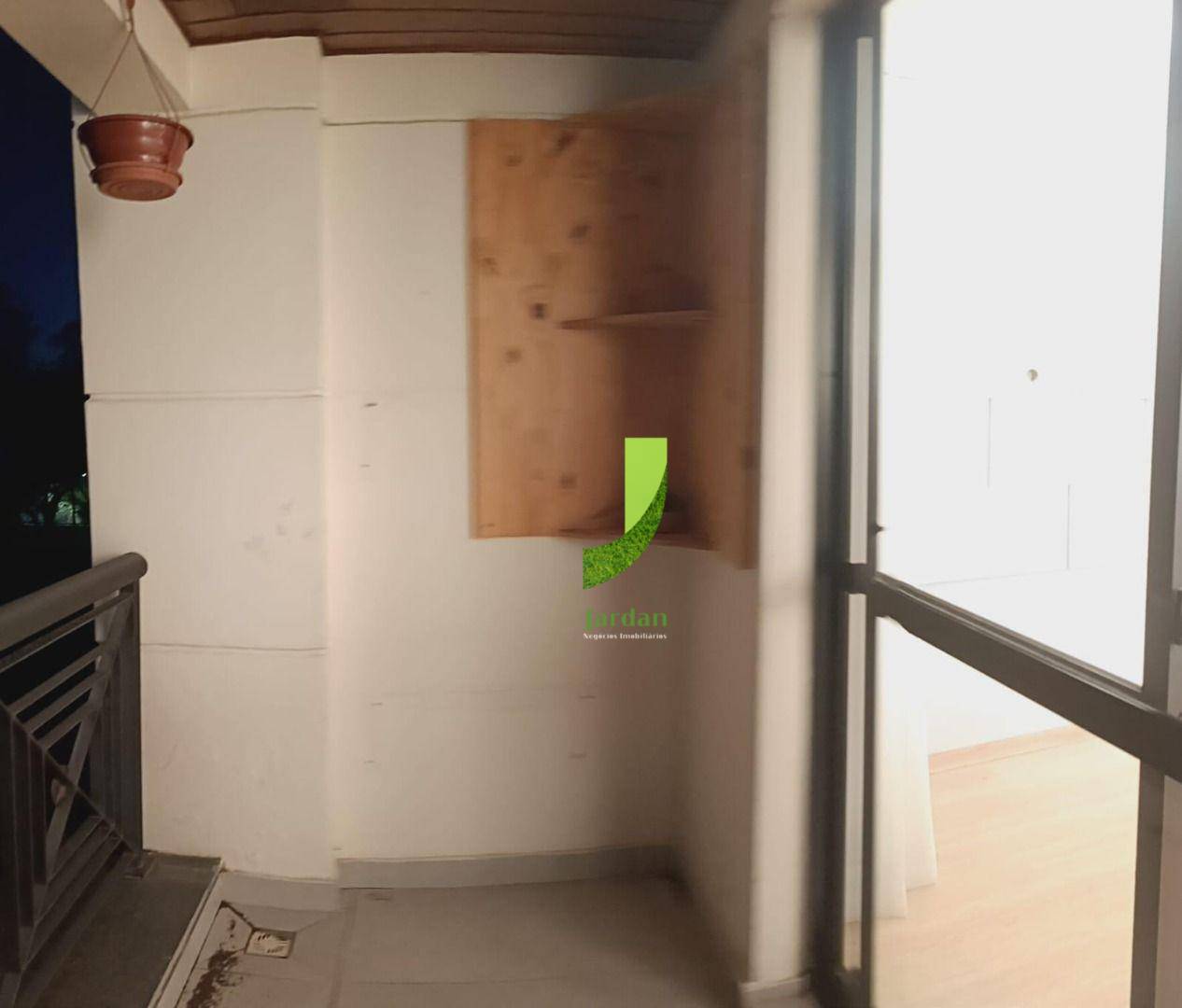 Apartamento à venda e aluguel com 3 quartos, 75m² - Foto 8
