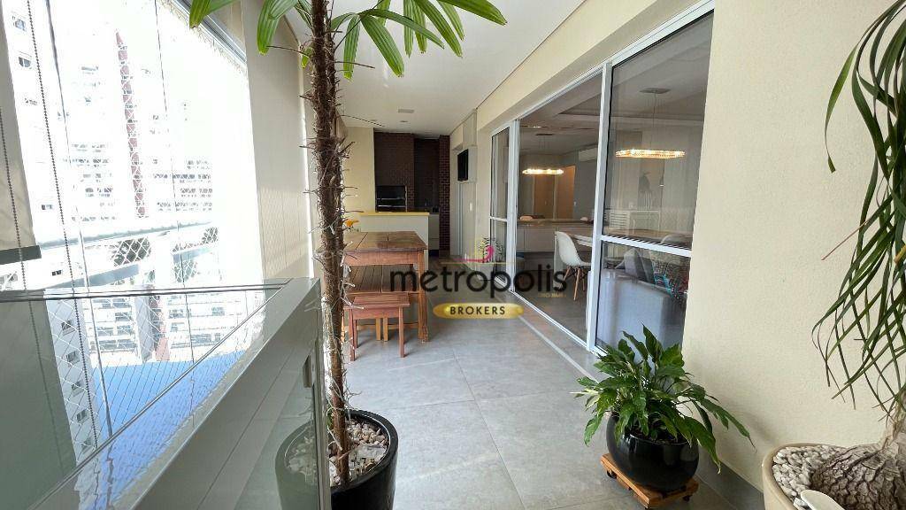 Apartamento para alugar com 3 quartos, 135m² - Foto 13