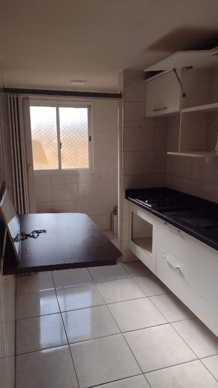 Apartamento para alugar com 2 quartos, 70m² - Foto 10