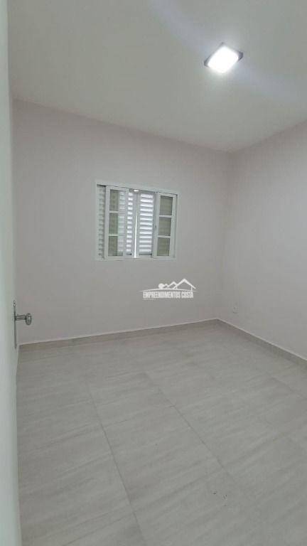 Casa à venda com 3 quartos, 117m² - Foto 11