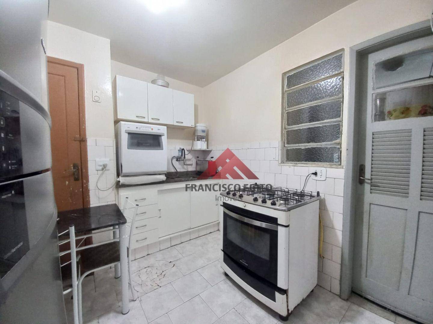 Apartamento à venda com 2 quartos, 62m² - Foto 7