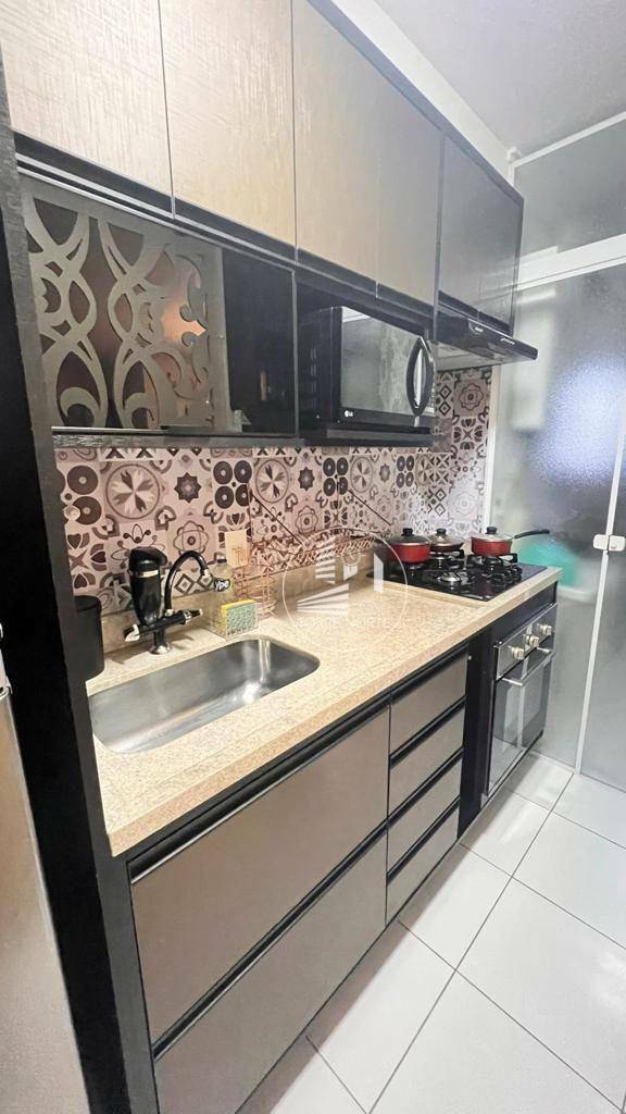 Apartamento à venda com 2 quartos, 68m² - Foto 7