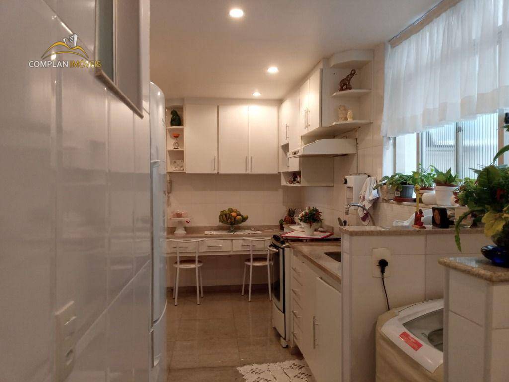 Apartamento à venda com 2 quartos, 85m² - Foto 21