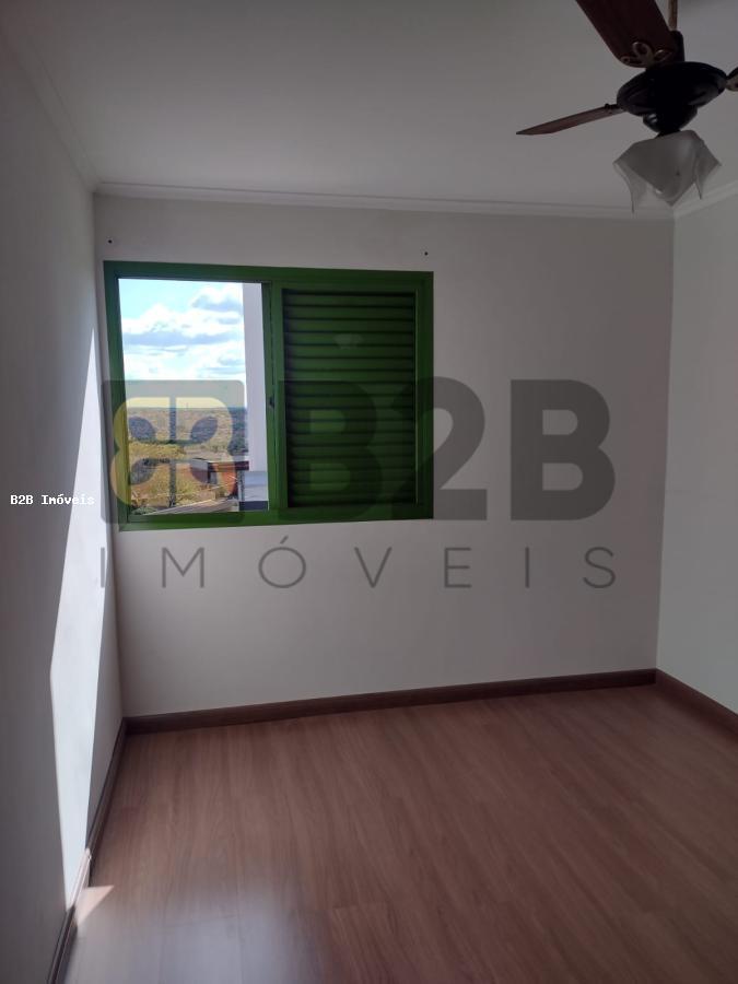 Apartamento à venda com 3 quartos, 128m² - Foto 24