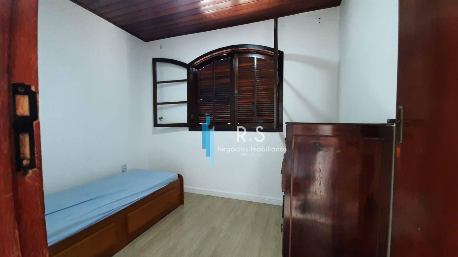 Casa à venda com 3 quartos, 270m² - Foto 5