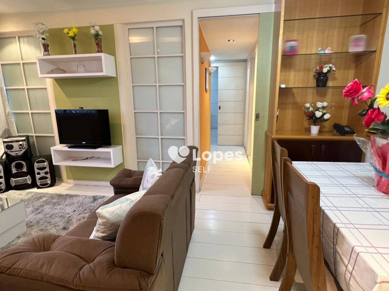 Apartamento à venda com 2 quartos, 79m² - Foto 3