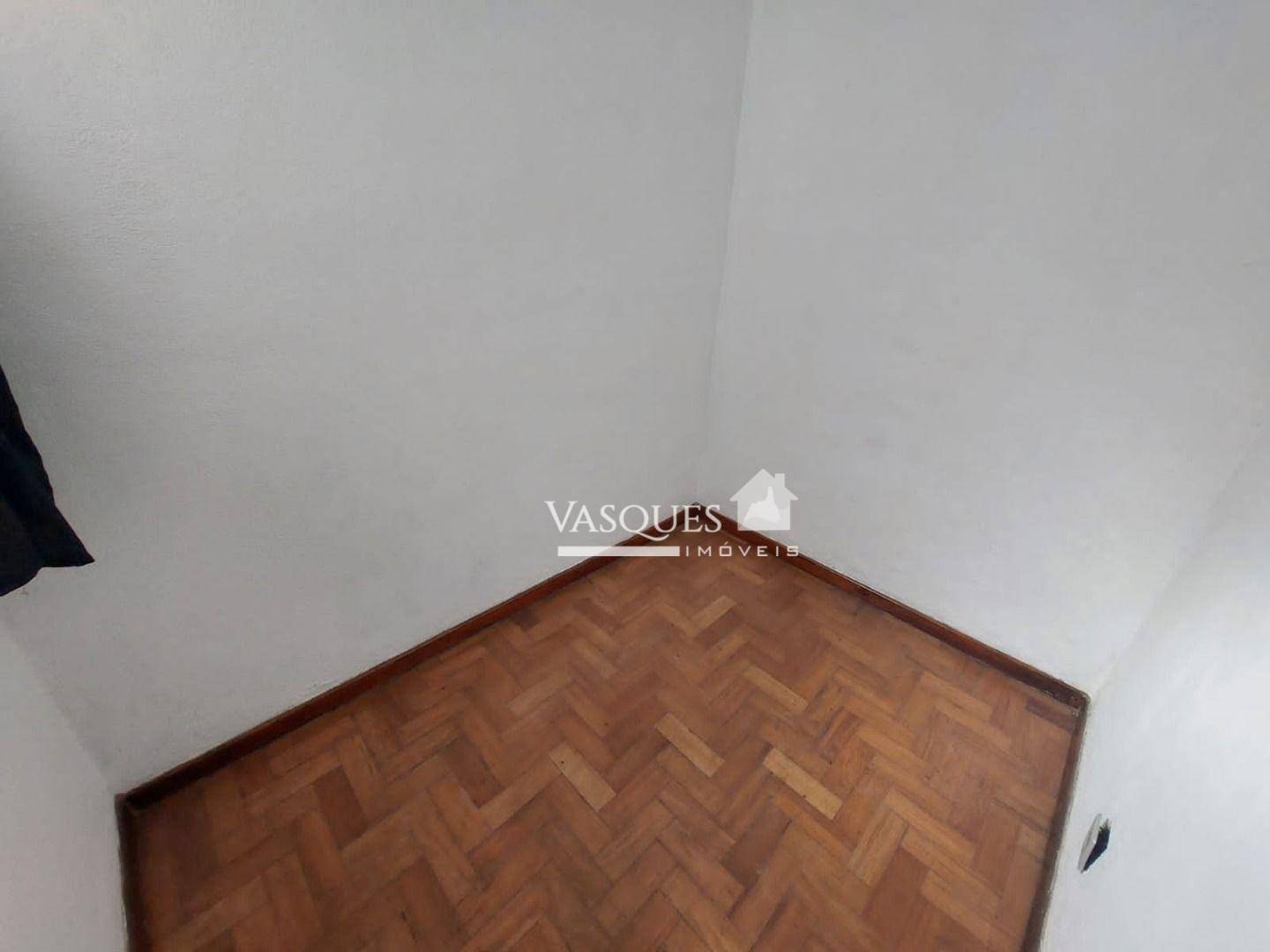 Apartamento à venda com 2 quartos, 68m² - Foto 9