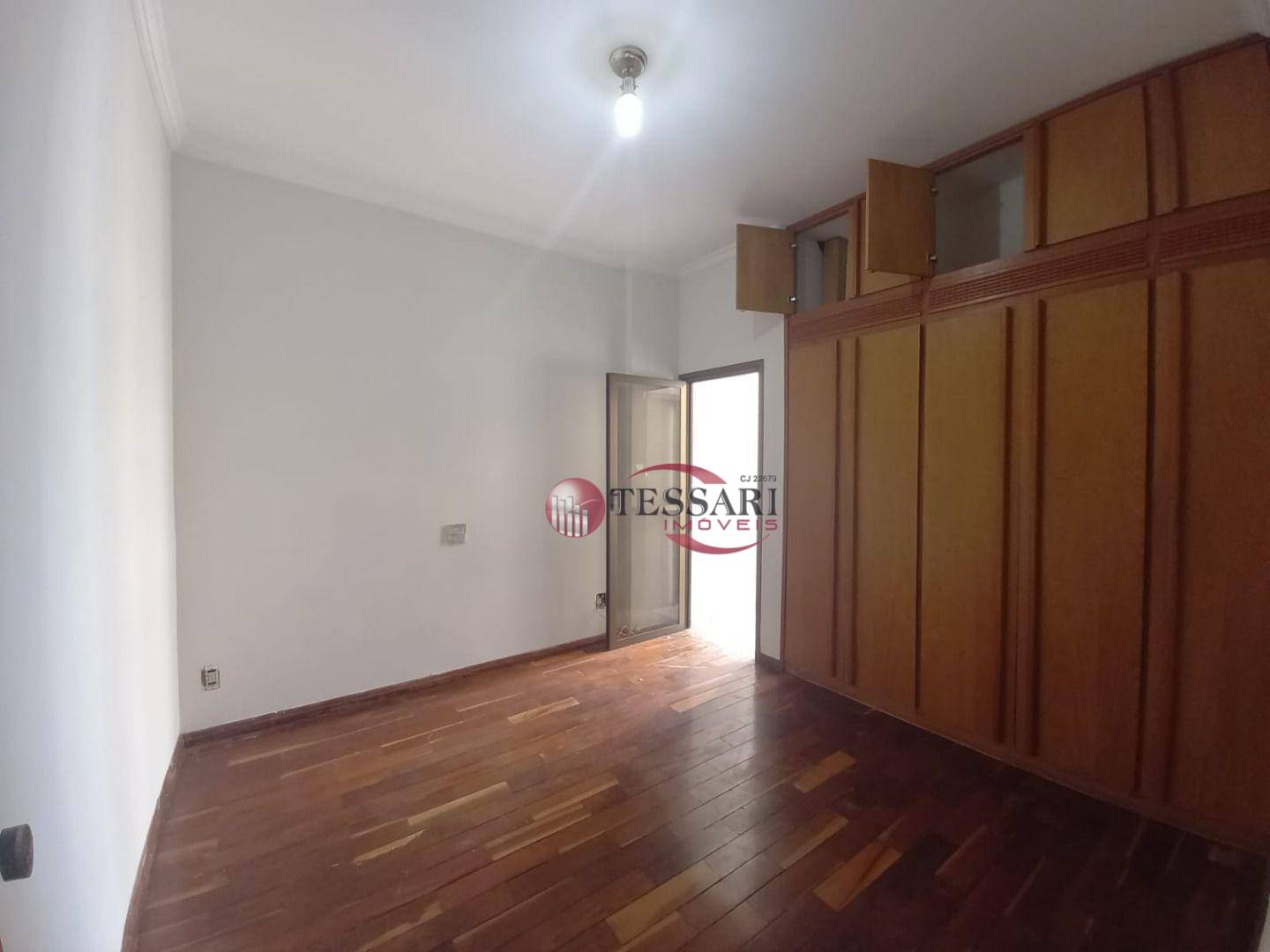 Apartamento para alugar com 3 quartos, 202m² - Foto 14