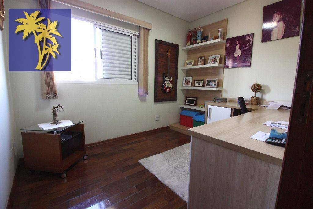 Casa à venda com 3 quartos, 320m² - Foto 15