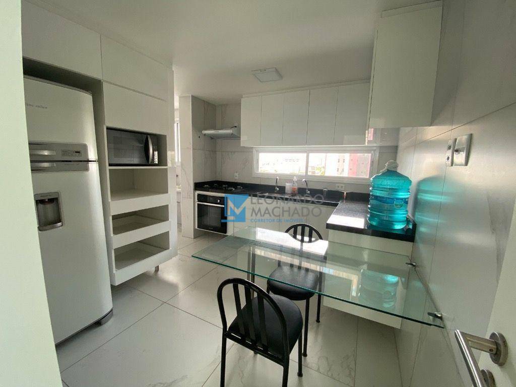 Apartamento à venda com 3 quartos, 158m² - Foto 17