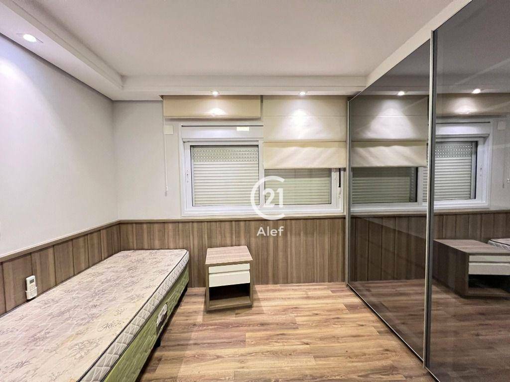 Apartamento para alugar com 4 quartos, 241m² - Foto 21