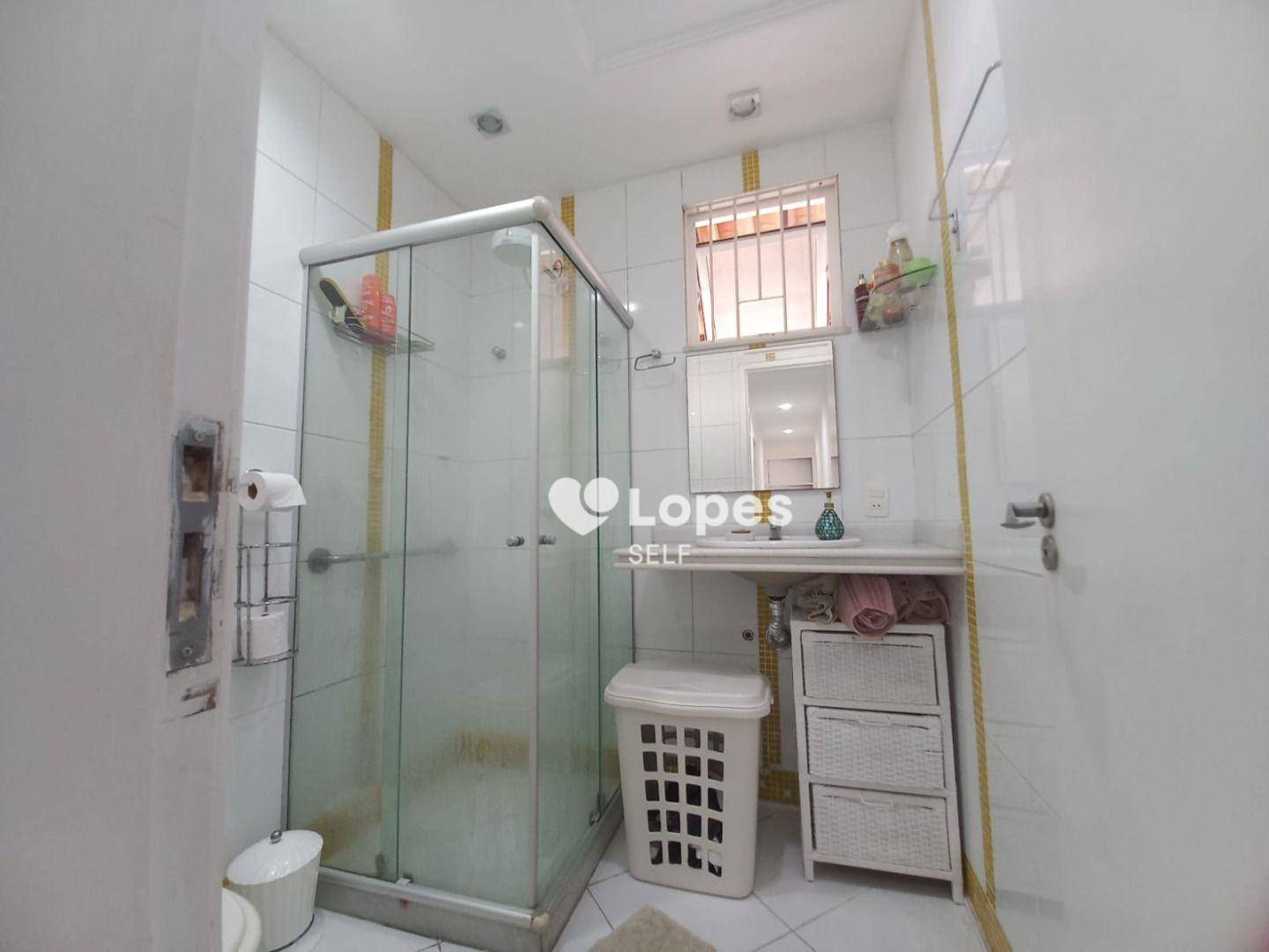 Casa à venda com 3 quartos, 310m² - Foto 18