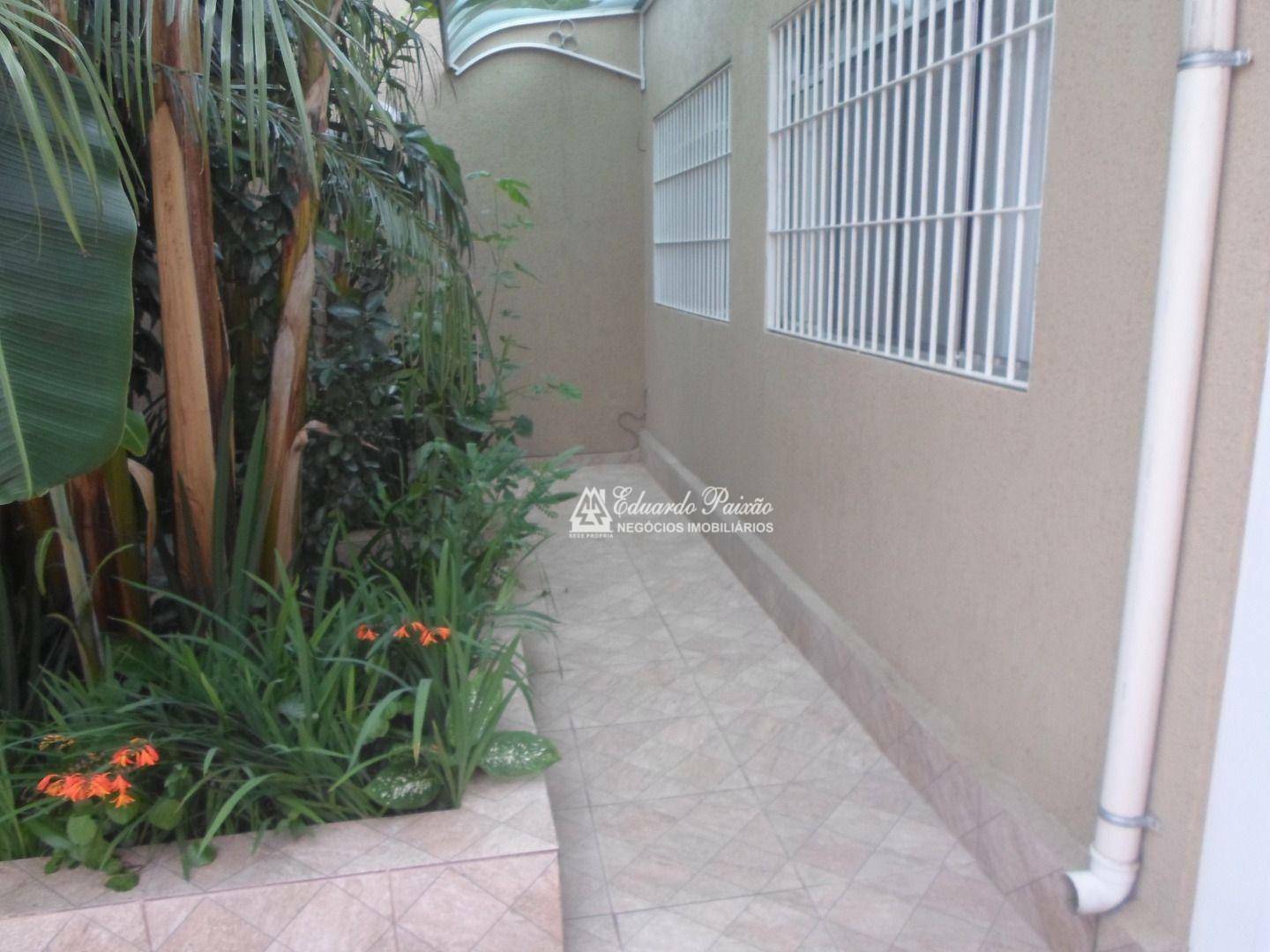 Sobrado à venda com 3 quartos, 240m² - Foto 8