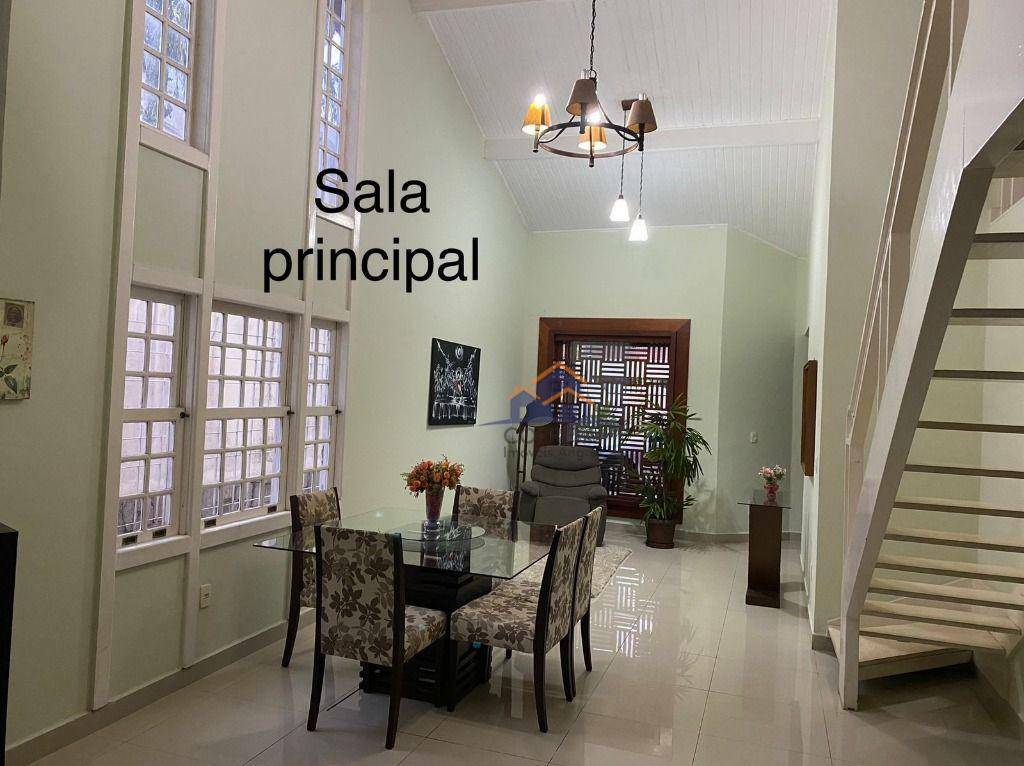 Casa à venda com 3 quartos, 200m² - Foto 4