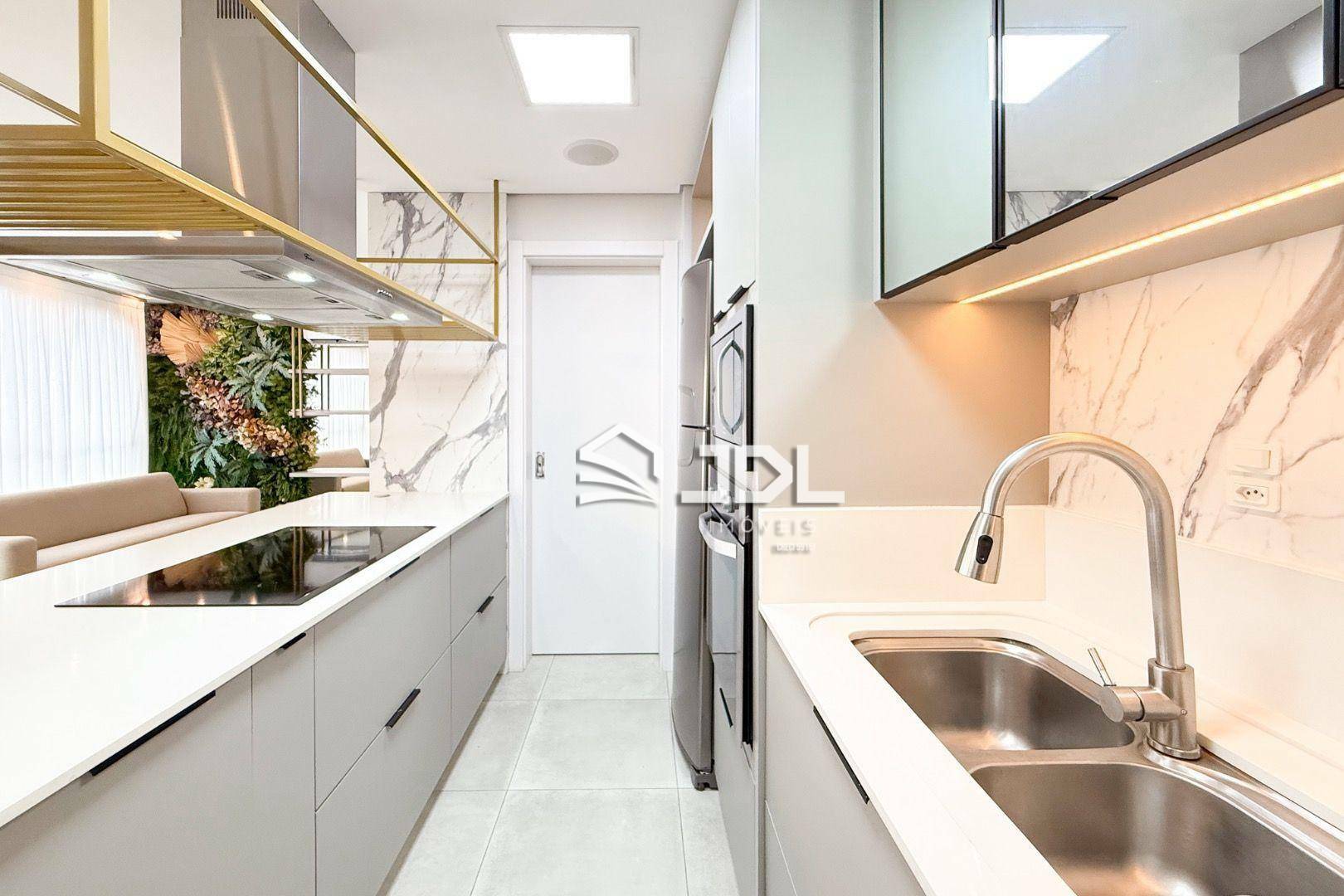 Apartamento à venda com 3 quartos, 90m² - Foto 3