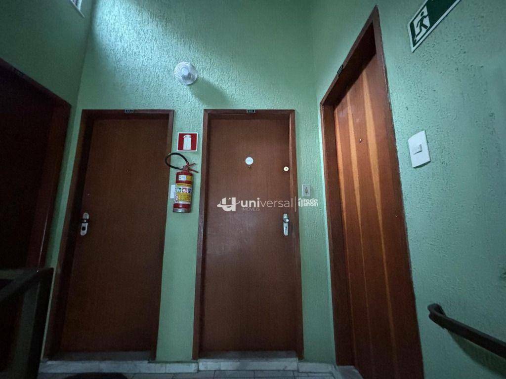 Apartamento para alugar com 3 quartos, 65m² - Foto 4