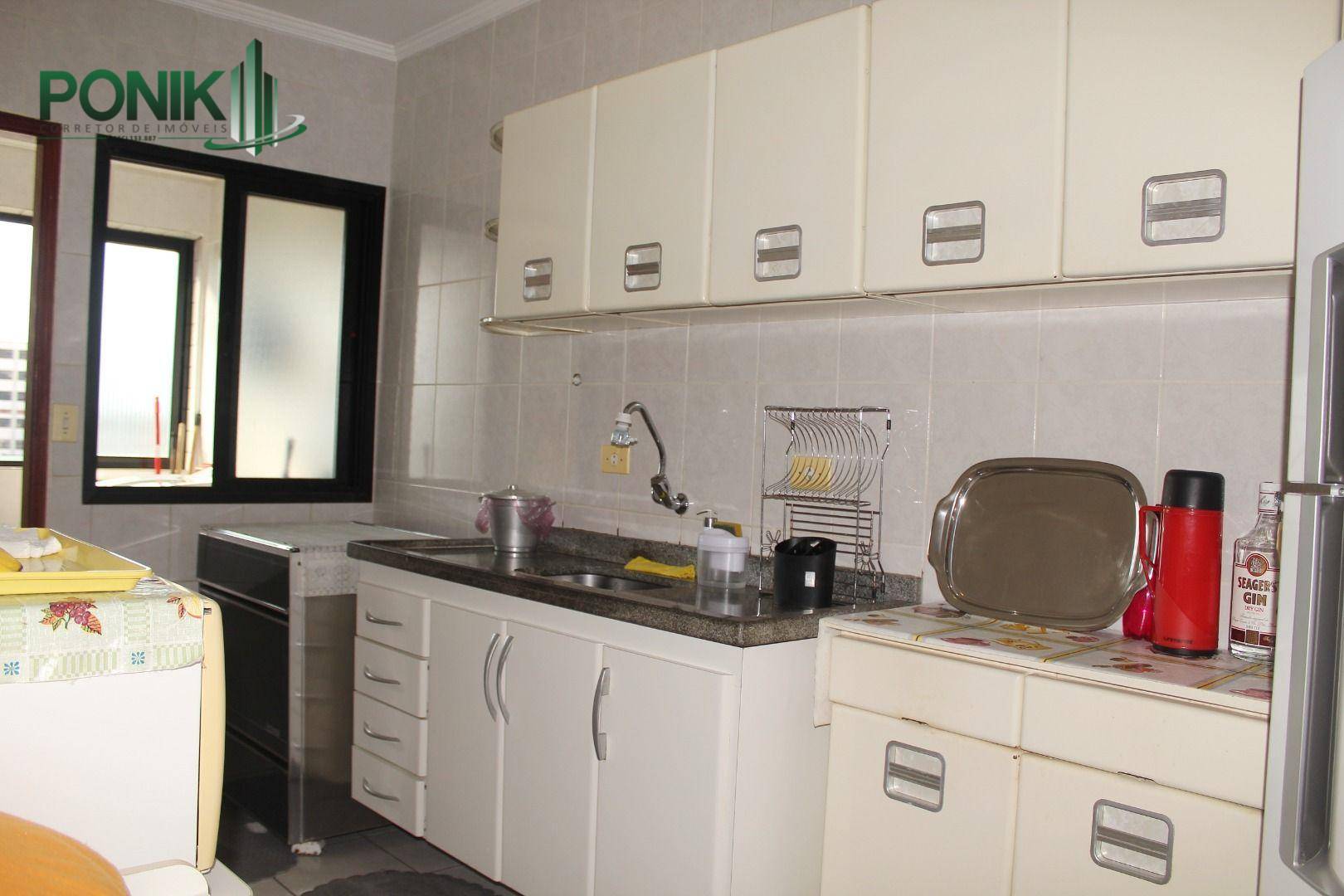 Apartamento à venda com 2 quartos, 76m² - Foto 10