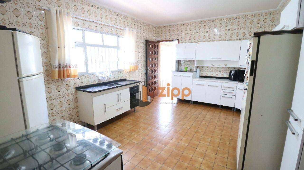 Sobrado à venda com 5 quartos, 226m² - Foto 11