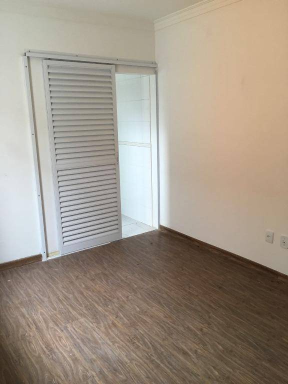 Sobrado à venda com 3 quartos, 180m² - Foto 7