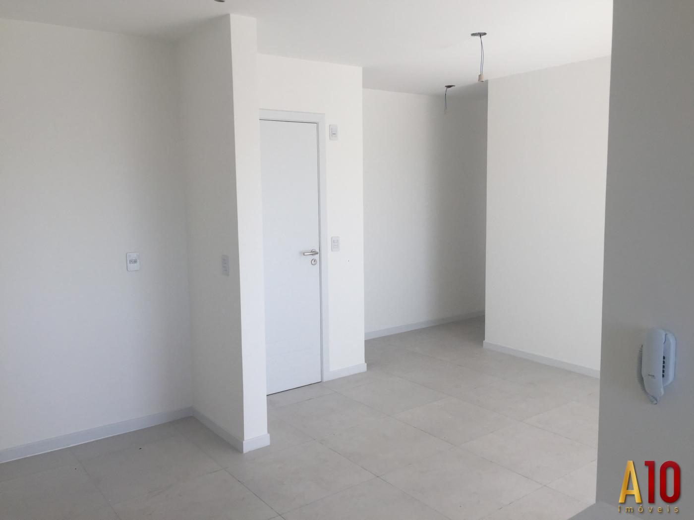 Apartamento à venda com 2 quartos, 78m² - Foto 19