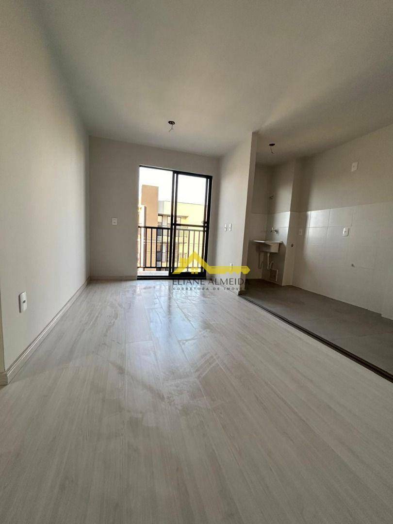 Apartamento à venda com 3 quartos, 58m² - Foto 3