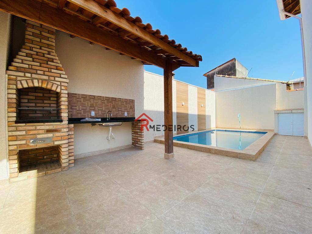 Casa à venda com 2 quartos, 57m² - Foto 1