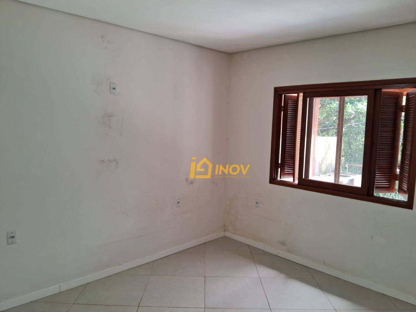 Casa à venda com 2 quartos, 110m² - Foto 11