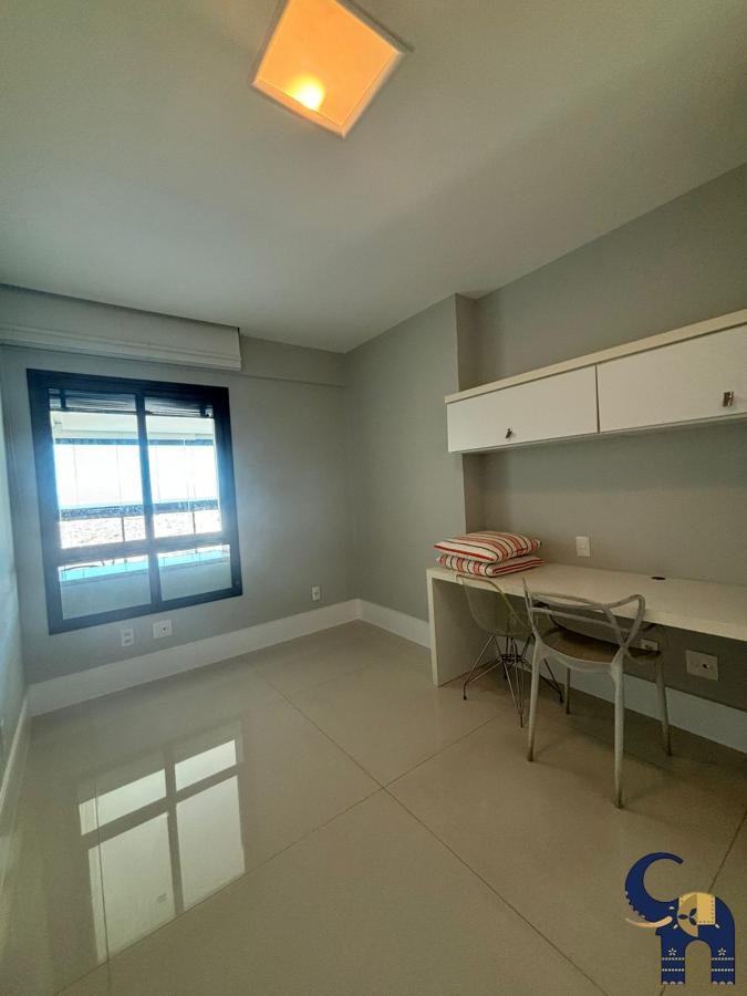 Apartamento à venda com 4 quartos, 207m² - Foto 6