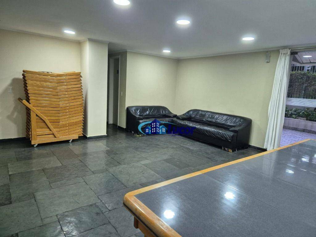 Apartamento para alugar com 3 quartos, 75m² - Foto 27