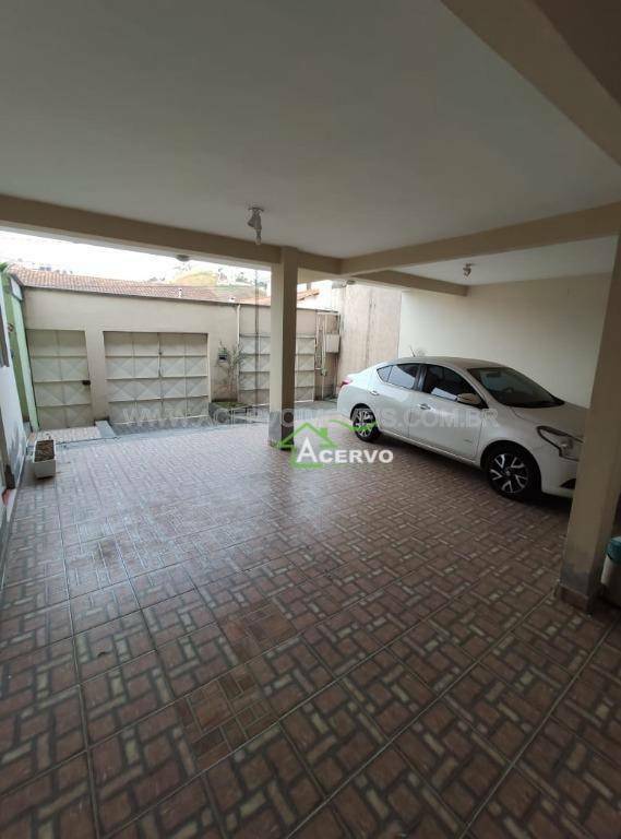 Casa à venda com 4 quartos, 232m² - Foto 25