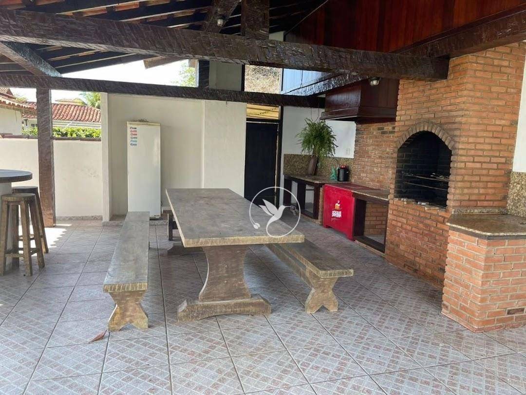 Casa à venda com 6 quartos, 400m² - Foto 37