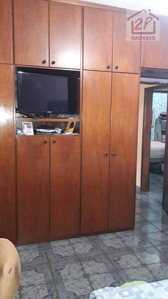 Sobrado à venda com 4 quartos, 300m² - Foto 24