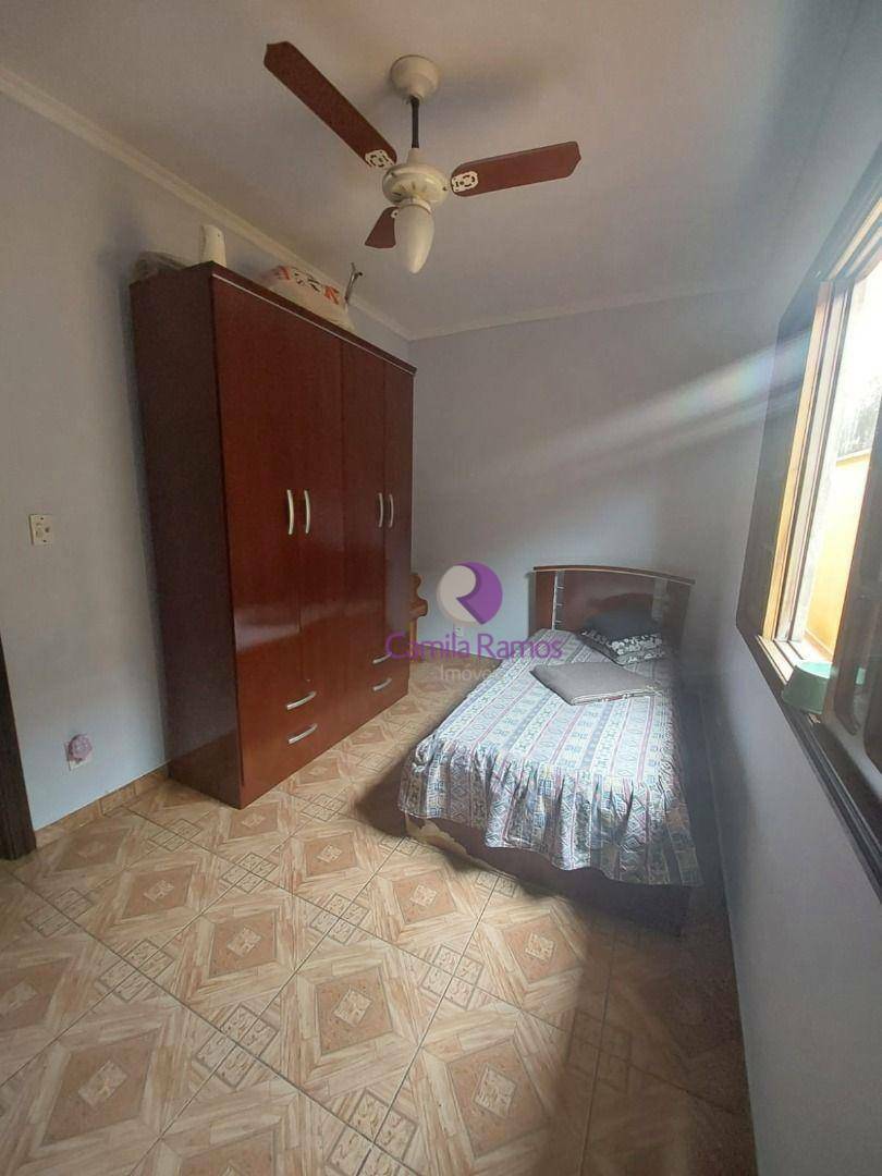 Casa à venda com 4 quartos, 210m² - Foto 14