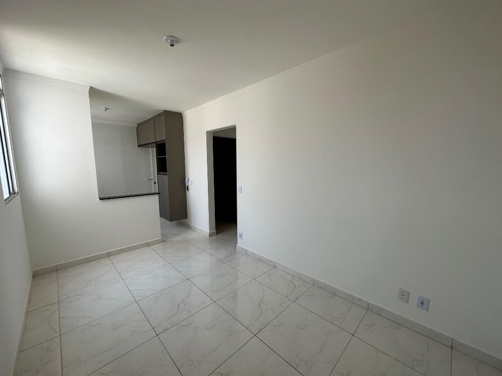 Apartamento à venda com 2 quartos, 45m² - Foto 3