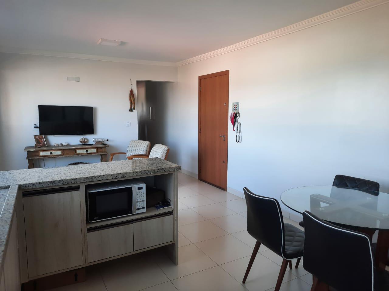 Apartamento à venda com 2 quartos, 62m² - Foto 5