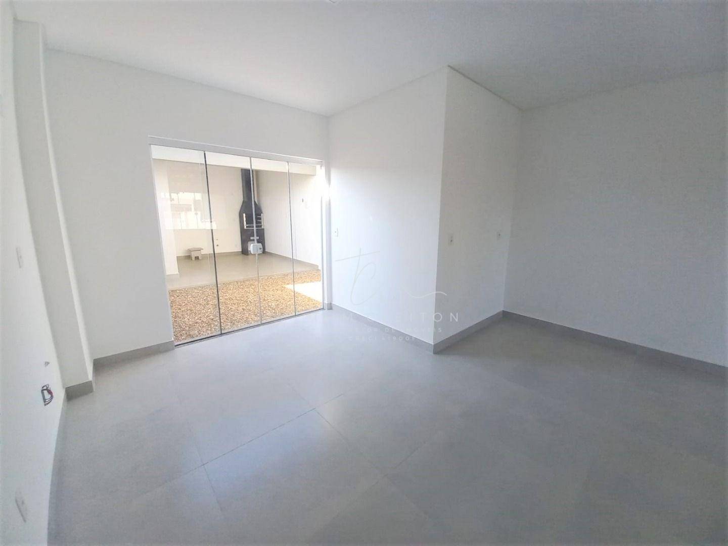 Sobrado à venda com 2 quartos, 125m² - Foto 4